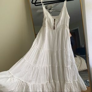 Vasna Desire white flowy dress, M